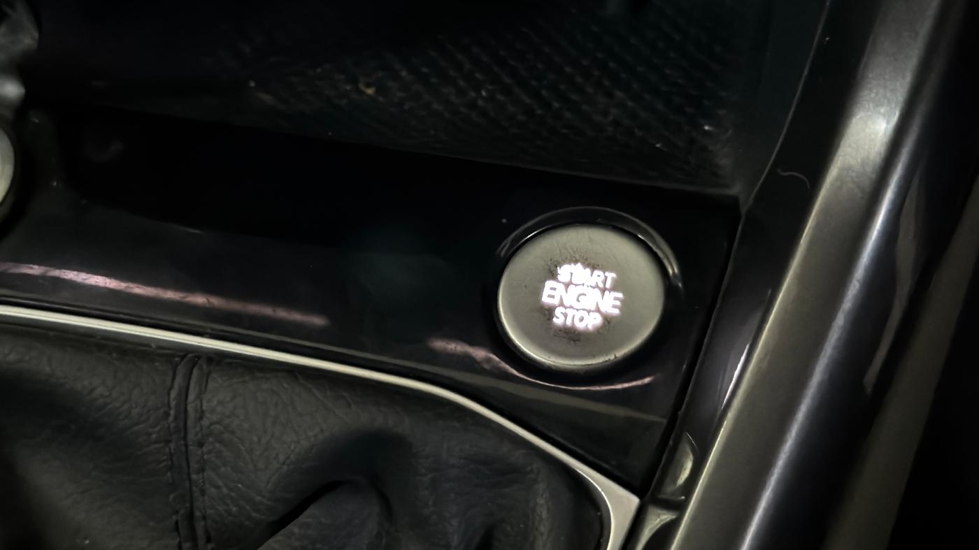 2022 Volkswagen TAIGUN TOPLINE 1.0 TSI AT, Petrol, Automatic, 43,980 km, Keyless Start/ Stop Button
