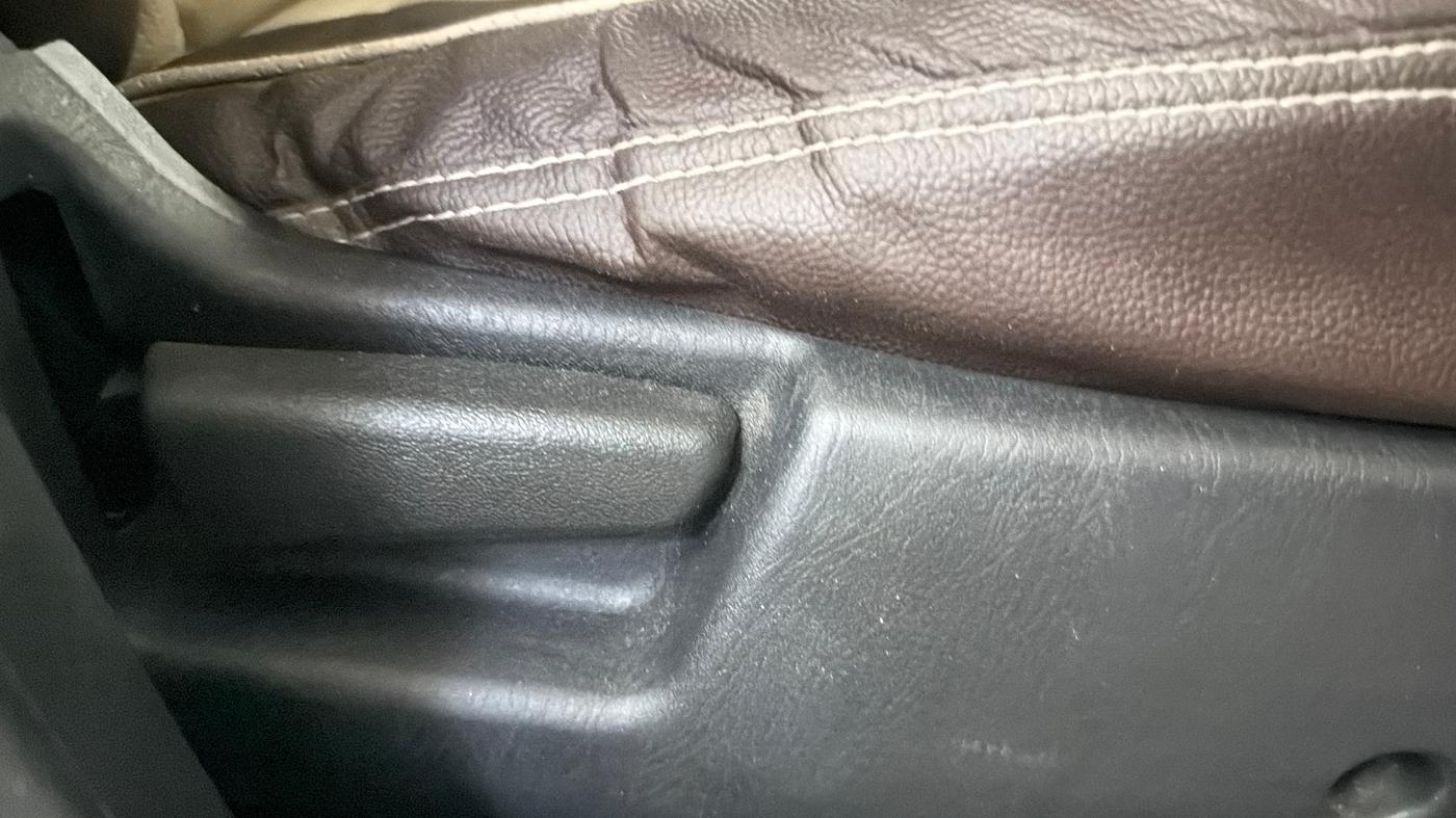 2020 Maruti Alto LXI, Petrol, Manual, 20,829 km, Driver Side Adjustment Panel