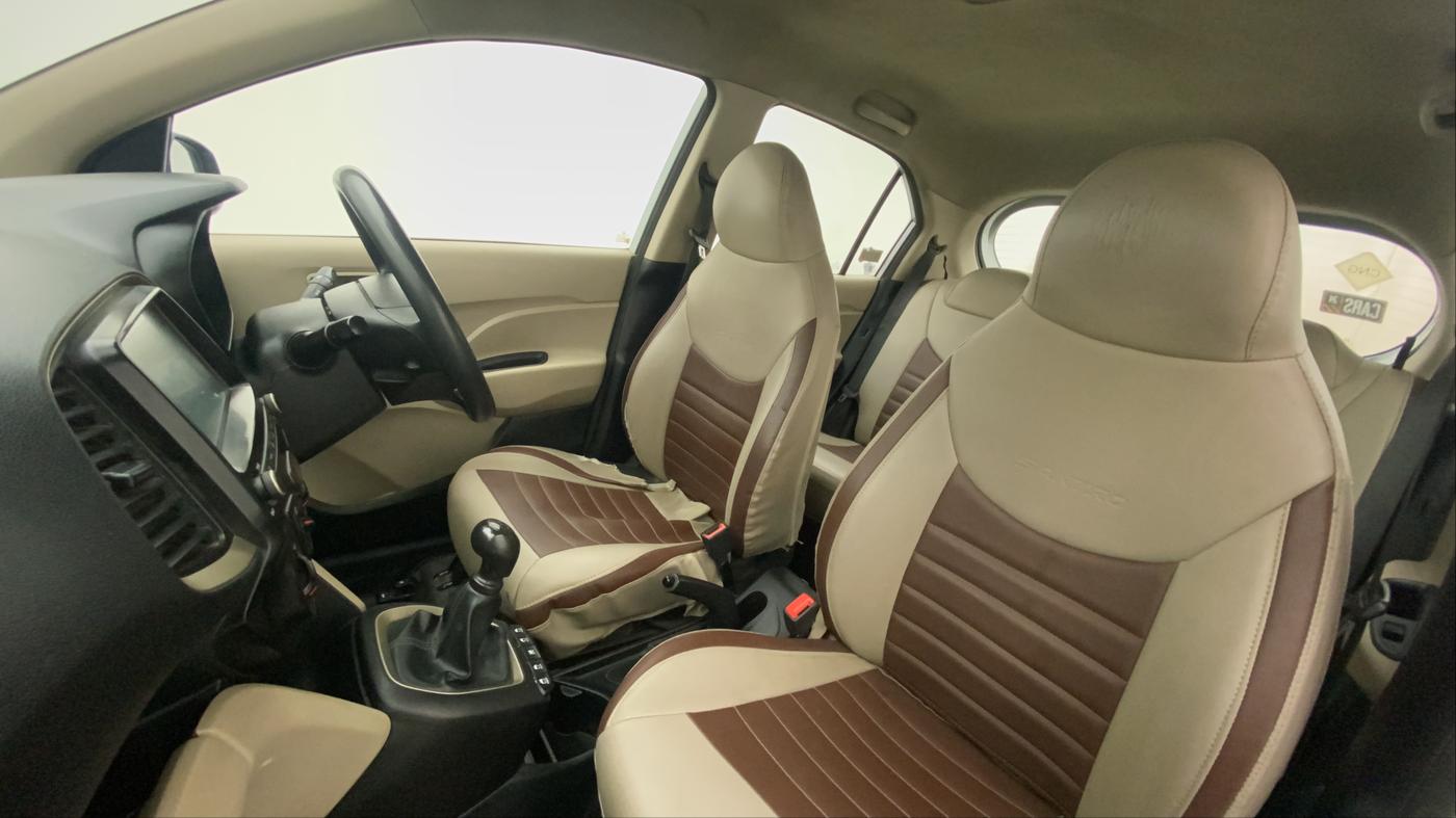 2019 Hyundai NEW SANTRO SPORTZ CNG, CNG, Manual, 55,530 km, Right Side Front Door Cabin