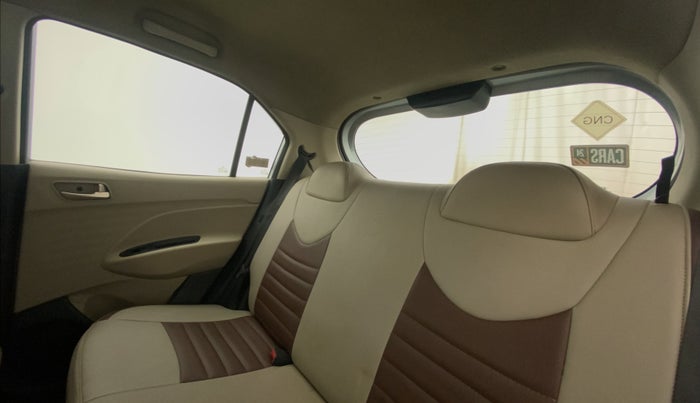 2019 Hyundai NEW SANTRO SPORTZ CNG, CNG, Manual, 55,530 km, Right Side Rear Door Cabin