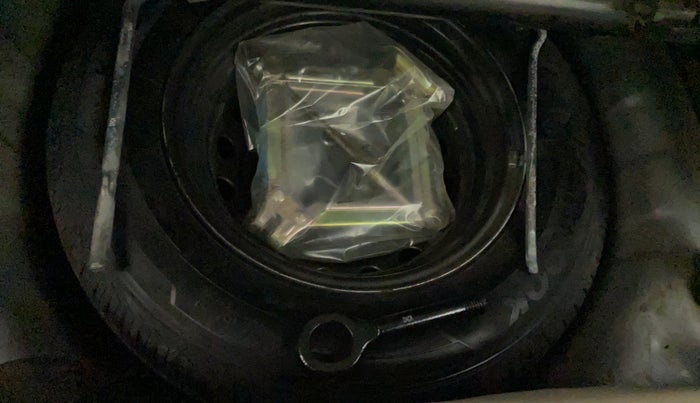 2019 Hyundai NEW SANTRO SPORTZ CNG, CNG, Manual, 55,530 km, Spare Tyre