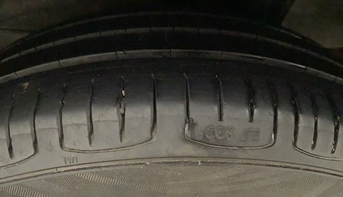 2019 Hyundai NEW SANTRO SPORTZ CNG, CNG, Manual, 55,530 km, Left Rear Tyre Tread