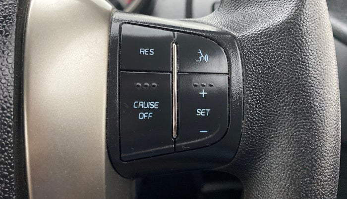 2019 Mahindra XUV500 W7 FWD, Diesel, Manual, 40,278 km, Adaptive Cruise Control