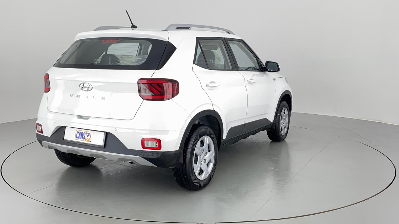 2021 Hyundai VENUE S MT 1.2 KAPPA, Petrol, Manual, 7,858 km, Right Back Diagonal