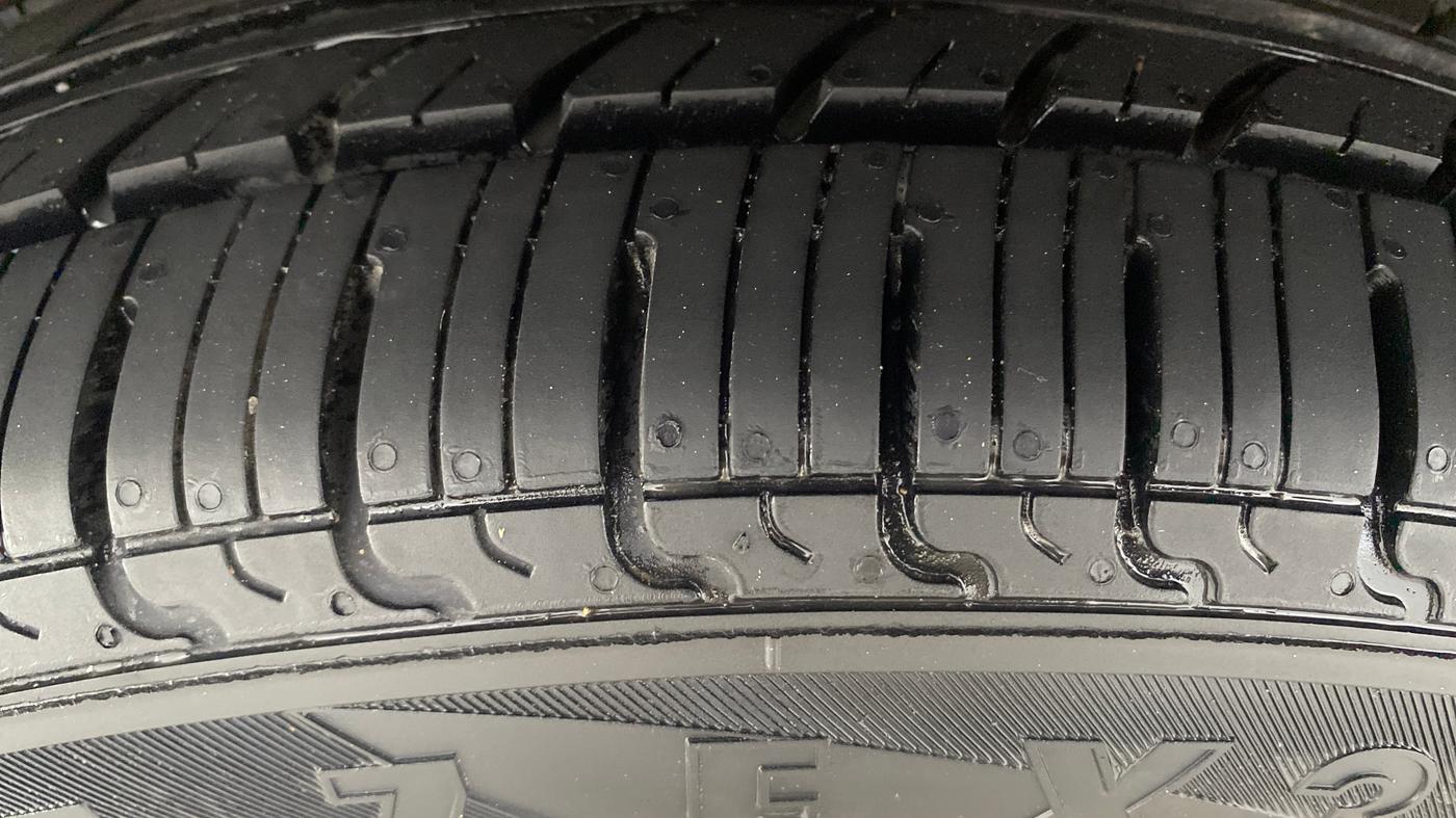 2020 Maruti S PRESSO VXI PLUS AMT, Petrol, Automatic, 36,209 km, Left Front Tyre Tread