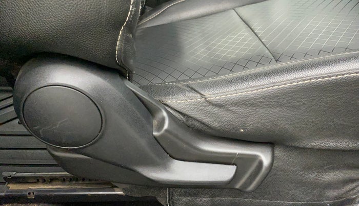 2021 Maruti Baleno DELTA PETROL 1.2, Petrol, Manual, 33,717 km, Driver Side Adjustment Panel