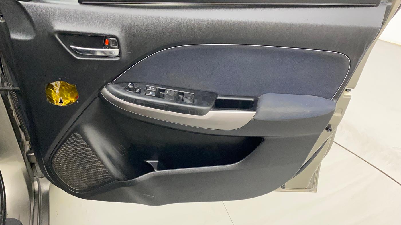 2021 Maruti Baleno DELTA PETROL 1.2, Petrol, Manual, 33,717 km, Driver Side Door Panels Control
