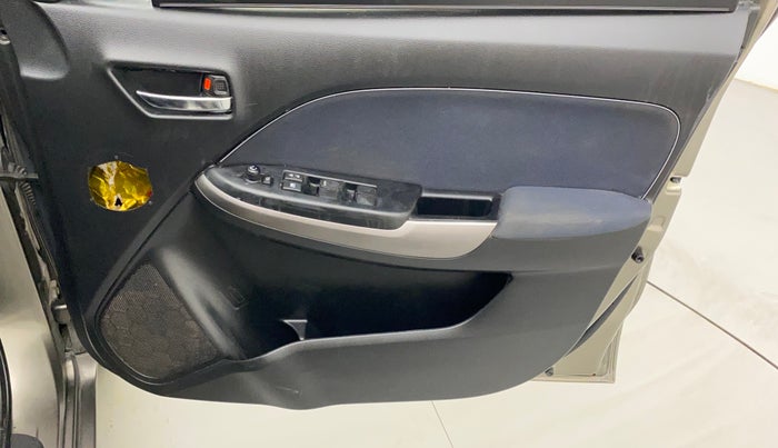 2021 Maruti Baleno DELTA PETROL 1.2, Petrol, Manual, 33,717 km, Driver Side Door Panels Control