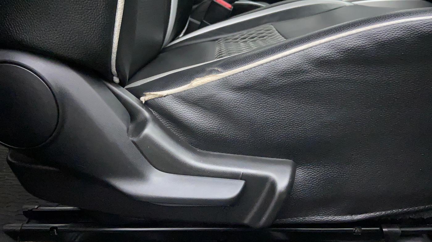 2017 Maruti Baleno DELTA PETROL 1.2, Petrol, Manual, 22,294 km, Driver Side Adjustment Panel