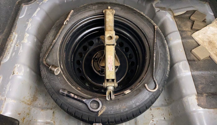 2016 Hyundai Xcent SX 1.2 (O), Petrol, Manual, 84,007 km, Spare Tyre