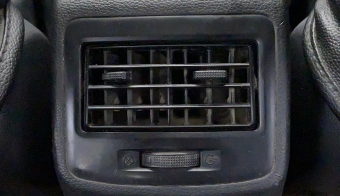 2016 Hyundai Xcent SX 1.2 (O), Petrol, Manual, 84,007 km, Rear AC Vents