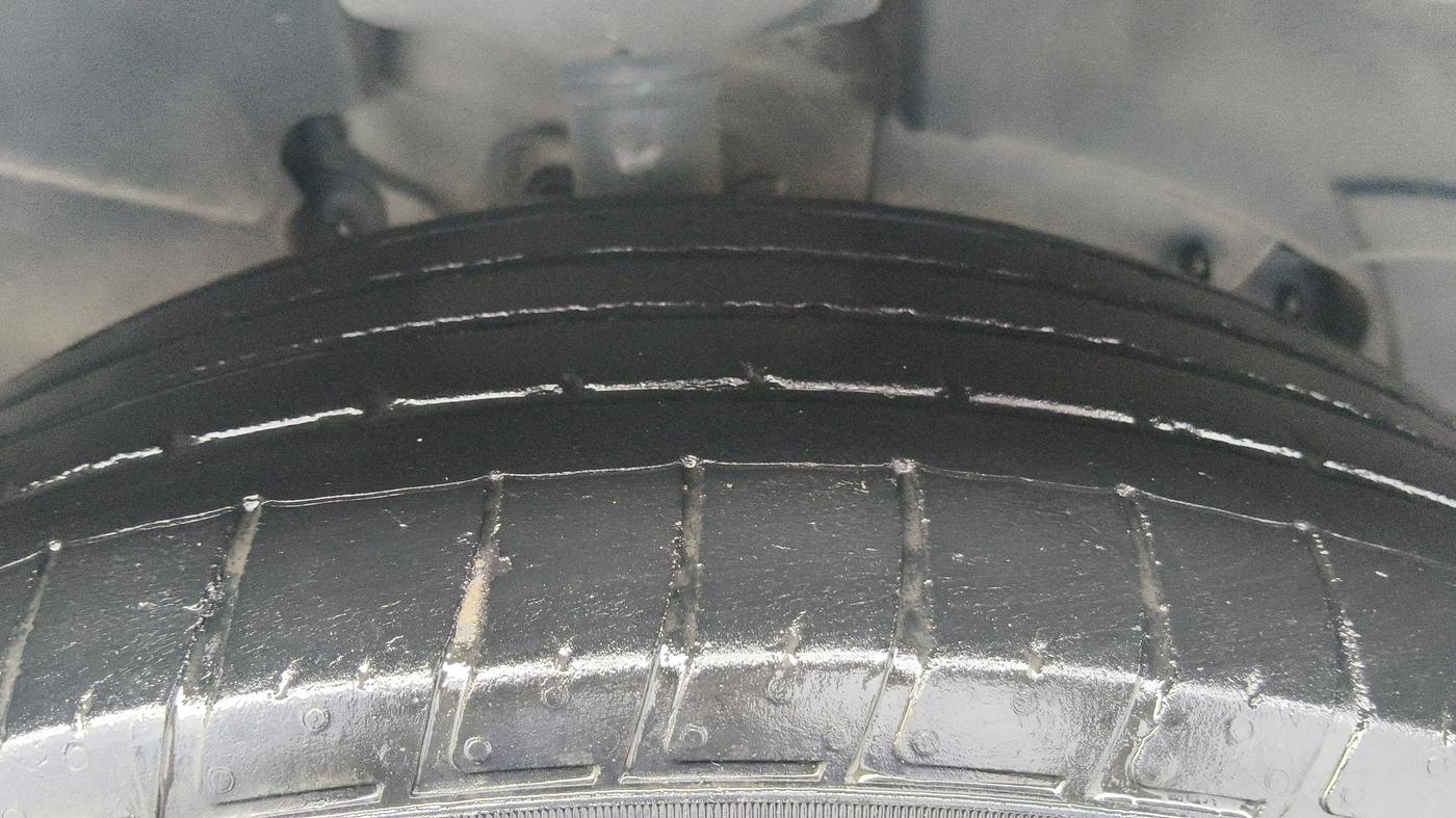 2021 Nissan Kicks XV PREMIUM TURBO 1.3 CVT, Petrol, Automatic, 52,747 km, Right Front Tyre Tread