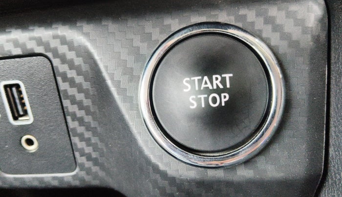 2021 Nissan Kicks XV PREMIUM TURBO 1.3 CVT, Petrol, Automatic, 52,747 km, Keyless Start/ Stop Button