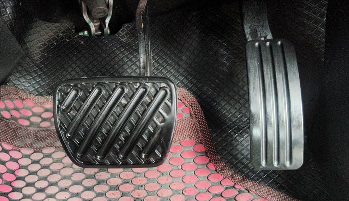 2021 Nissan Kicks XV PREMIUM TURBO 1.3 CVT, Petrol, Automatic, 52,747 km, Pedals