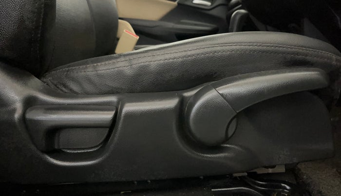 2019 Honda Jazz 1.2L I-VTEC VX CVT, Petrol, Automatic, 32,702 km, Driver Side Adjustment Panel