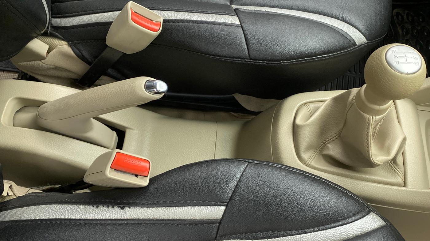 2017 Maruti Ertiga VDI SHVS, Diesel, Manual, 48,020 km, Gear Lever