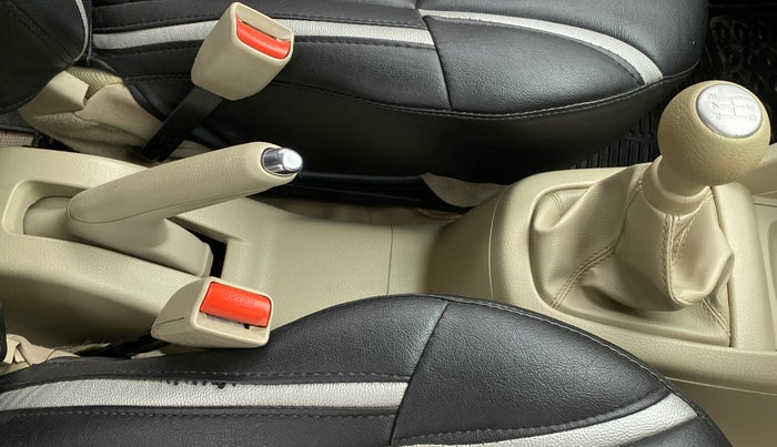 2017 Maruti Ertiga VDI SHVS, Diesel, Manual, 48,020 km, Gear Lever