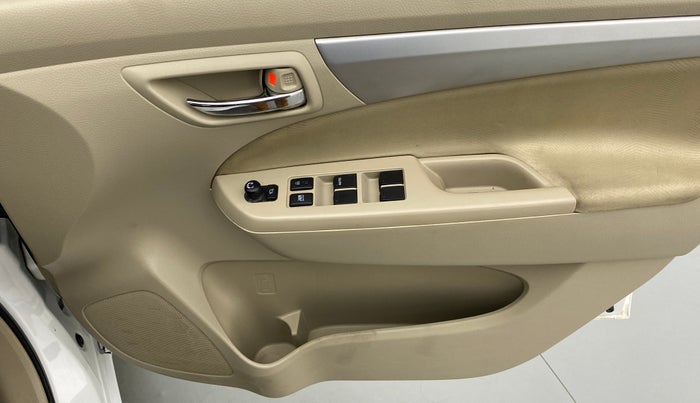 2017 Maruti Ertiga VDI SHVS, Diesel, Manual, 48,020 km, Driver Side Door Panels Controls