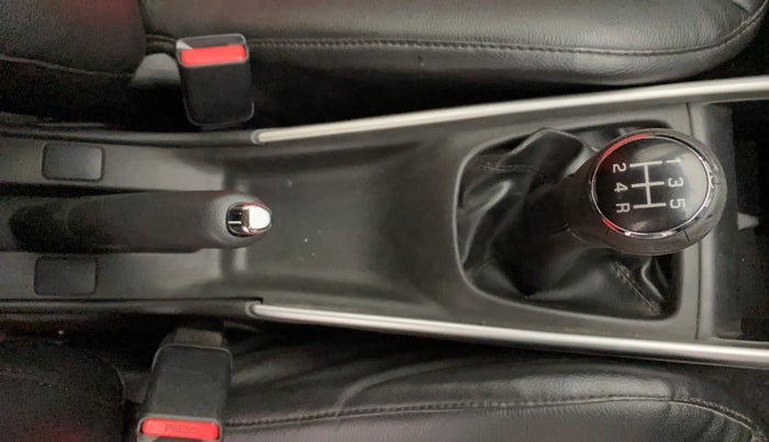 2017 Maruti Baleno DELTA PETROL 1.2, Petrol, Manual, 69,538 km, Gear Lever