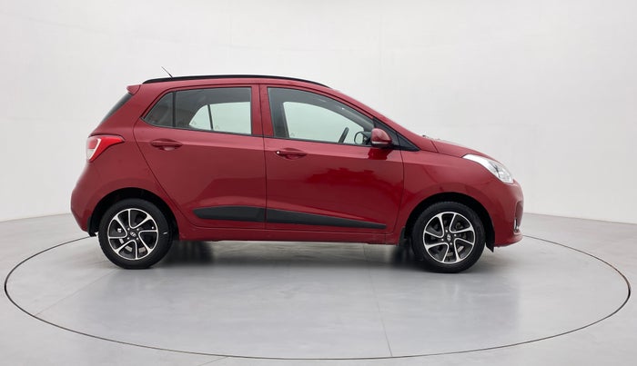 2017 Hyundai Grand i10 SPORTZ (O) 1.2 AT VTVT, Petrol, Automatic, 20,835 km, Right Side View