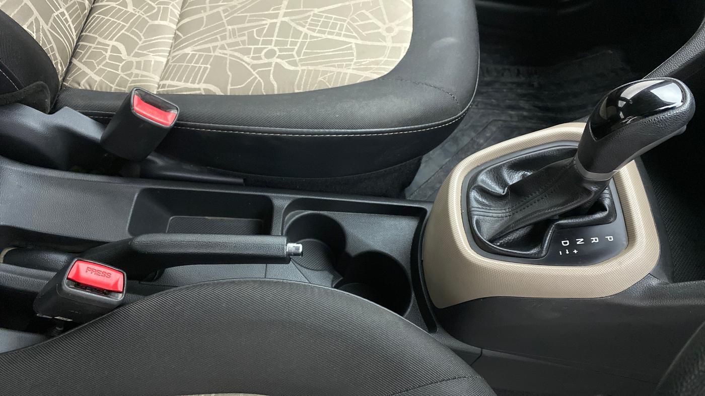 2017 Hyundai Grand i10 SPORTZ (O) 1.2 AT VTVT, Petrol, Automatic, 20,835 km, Gear Lever
