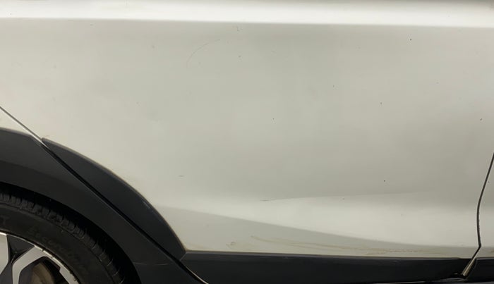2017 Honda WR-V 1.2L I-VTEC VX MT, Petrol, Manual, 85,482 km, Right rear door - Slightly dented
