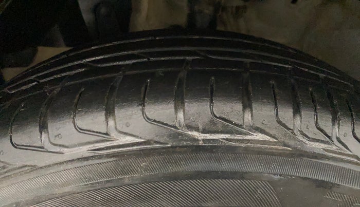 2017 Honda WR-V 1.5L I-DTEC VX MT, Diesel, Manual, 97,195 km, Left Front Tyre Tread