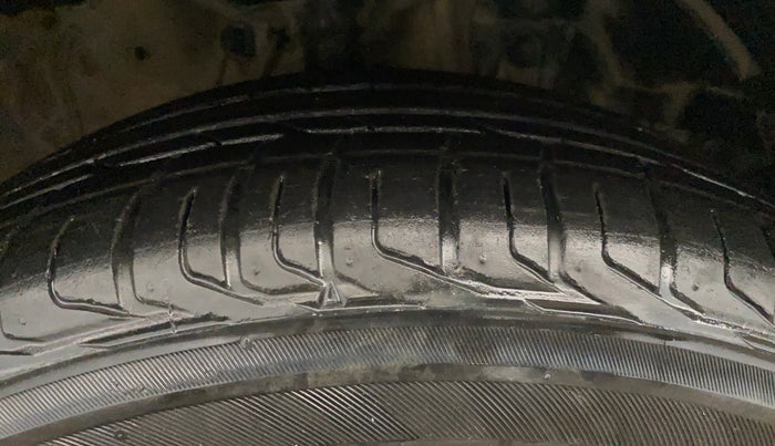 2017 Honda WR-V 1.5L I-DTEC VX MT, Diesel, Manual, 97,195 km, Right Front Tyre Tread