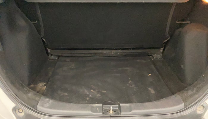 2017 Honda WR-V 1.5L I-DTEC VX MT, Diesel, Manual, 97,195 km, Boot Inside