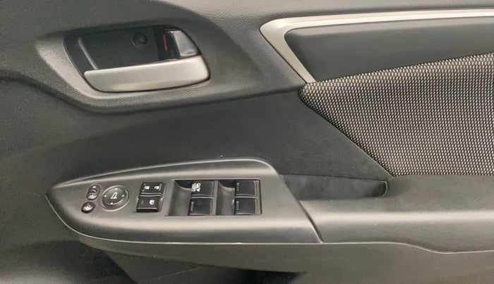 2017 Honda WR-V 1.5L I-DTEC VX MT, Diesel, Manual, 97,195 km, Driver Side Door Panels Control