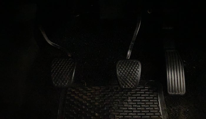 2017 Honda WR-V 1.5L I-DTEC VX MT, Diesel, Manual, 97,195 km, Pedals