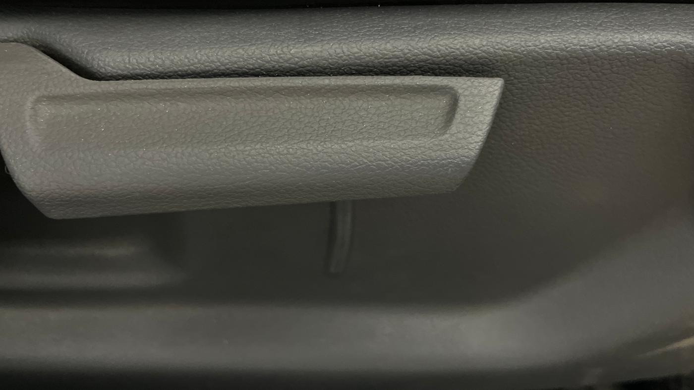 2024 Hyundai GRAND I10 NIOS Sportz 1.2 HY-CNG Duo, CNG, Manual, 46,404 km, Driver Side Adjustment Panel