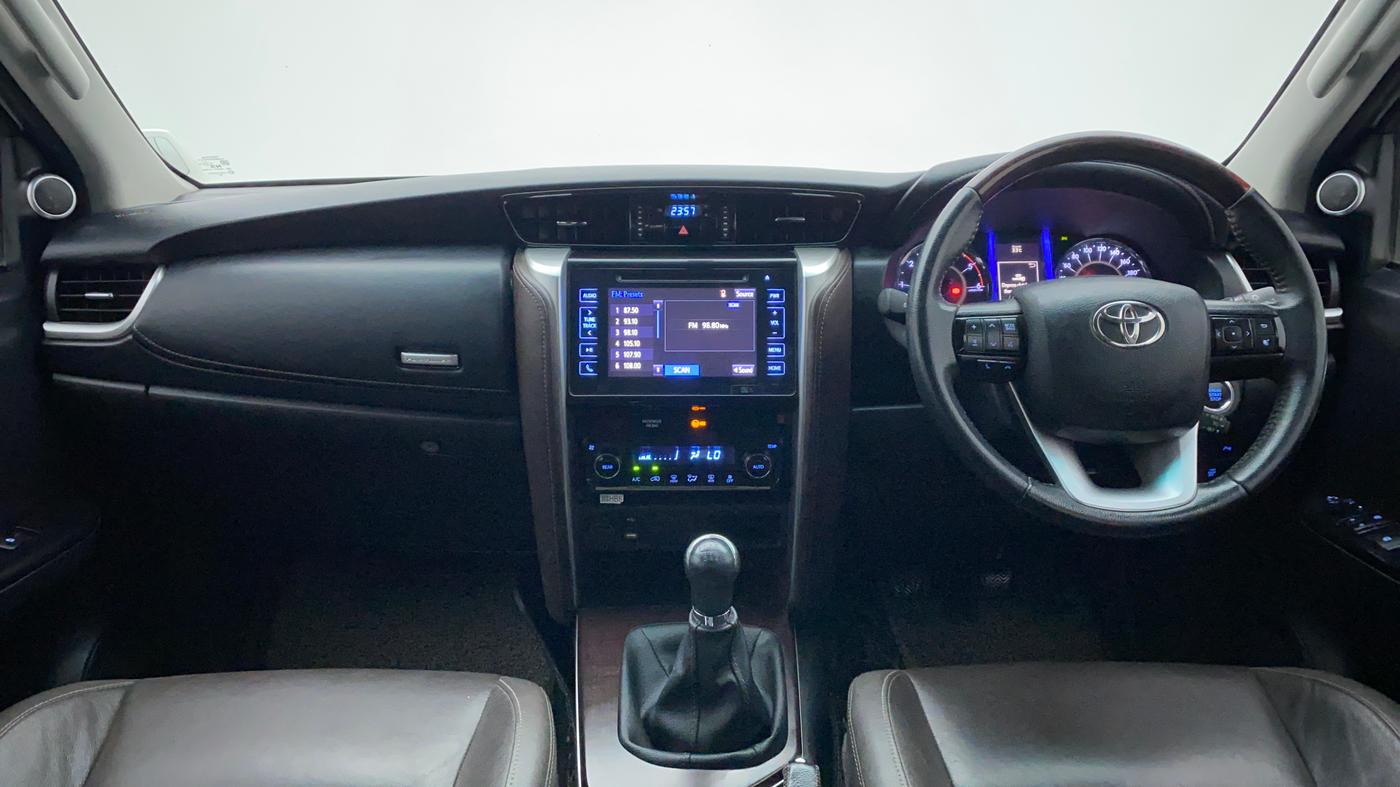 2019 Toyota Fortuner 2.8 4x2 MT, Diesel, Manual, 69,292 km, Dashboard
