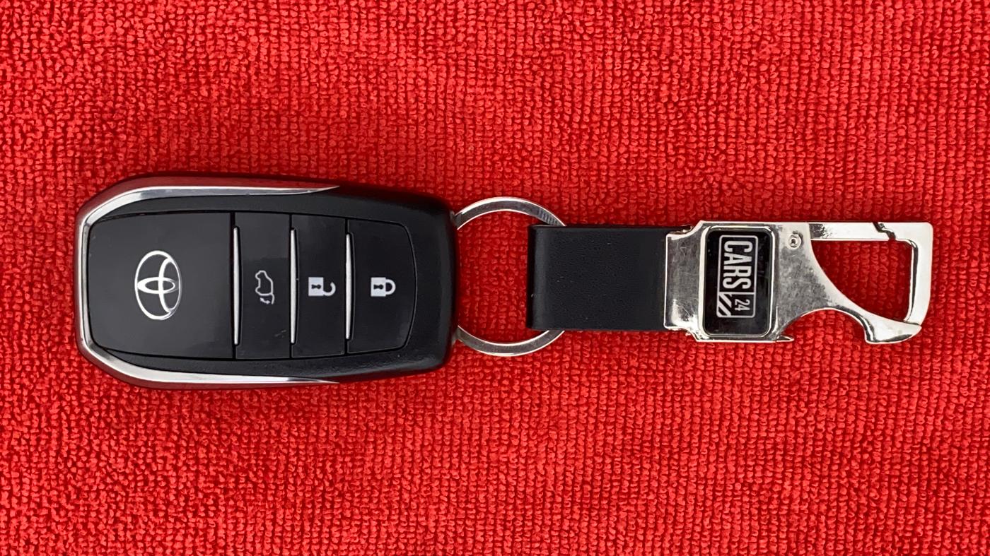 2019 Toyota Fortuner 2.8 4x2 MT, Diesel, Manual, 69,292 km, Key Close Up