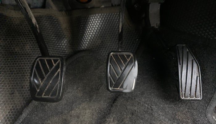 2017 Maruti Baleno DELTA PETROL 1.2, Petrol, Manual, 83,969 km, Pedals