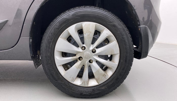 2017 Maruti Baleno DELTA PETROL 1.2, Petrol, Manual, 83,969 km, Left Rear Wheel