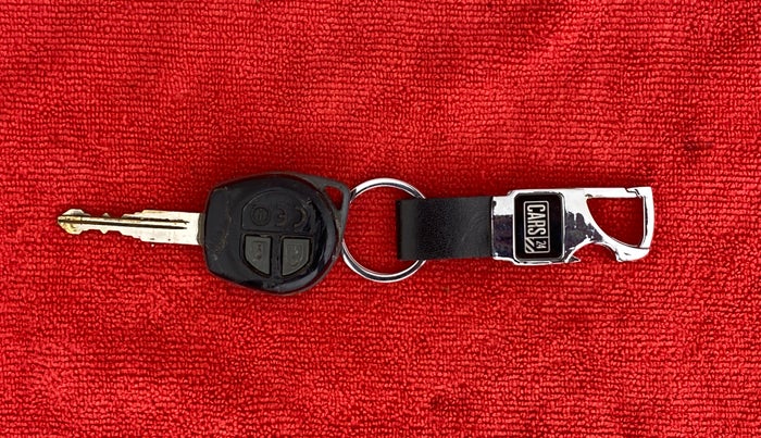 2017 Maruti Baleno DELTA PETROL 1.2, Petrol, Manual, 83,969 km, Key Close Up