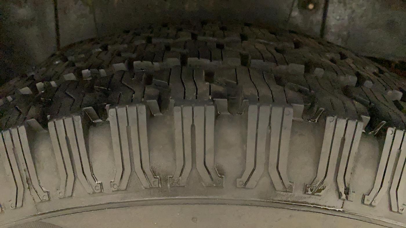 2018 Mahindra TUV300 T10, Diesel, Manual, 69,726 km, Right Rear Tyre Tread