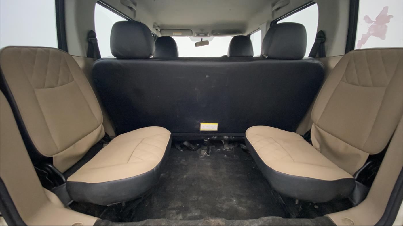 2018 Mahindra TUV300 T10, Diesel, Manual, 69,726 km, Third Seat Row ( optional )
