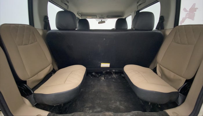 2018 Mahindra TUV300 T10, Diesel, Manual, 69,726 km, Third Seat Row ( optional )