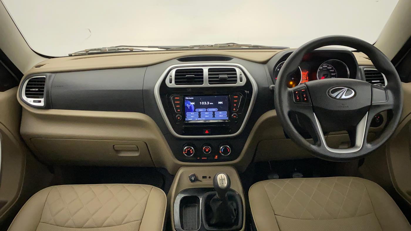 2018 Mahindra TUV300 T10, Diesel, Manual, 69,726 km, Dashboard