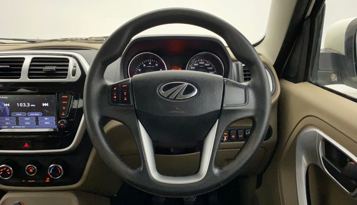2018 Mahindra TUV300 T10, Diesel, Manual, 69,726 km, Steering Wheel Close Up