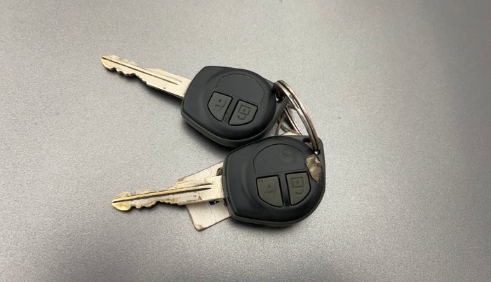 2016 Maruti Wagon R 1.0 VXI, Petrol, Manual, 81,883 km, Key Close Up