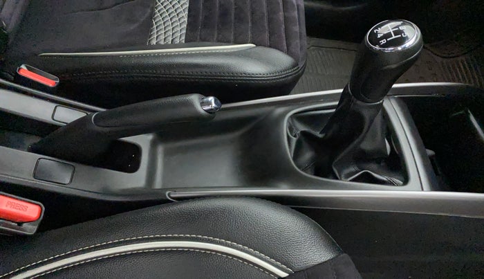 2020 Maruti Baleno ZETA PETROL 1.2, Petrol, Manual, 41,936 km, Gear Lever