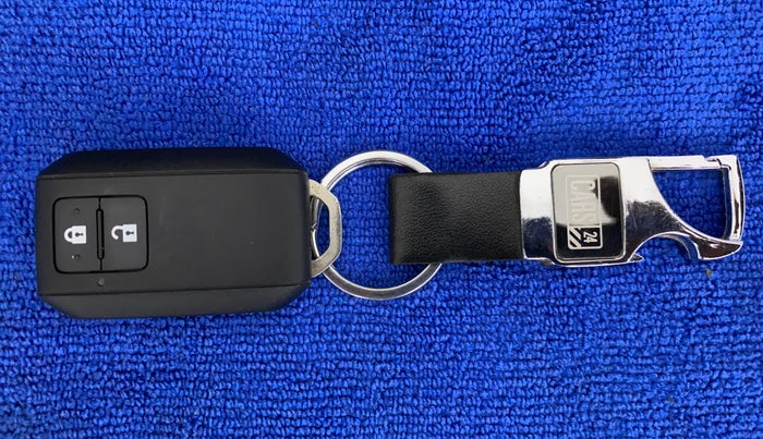 2020 Maruti Baleno ZETA PETROL 1.2, Petrol, Manual, 41,936 km, Key Close Up