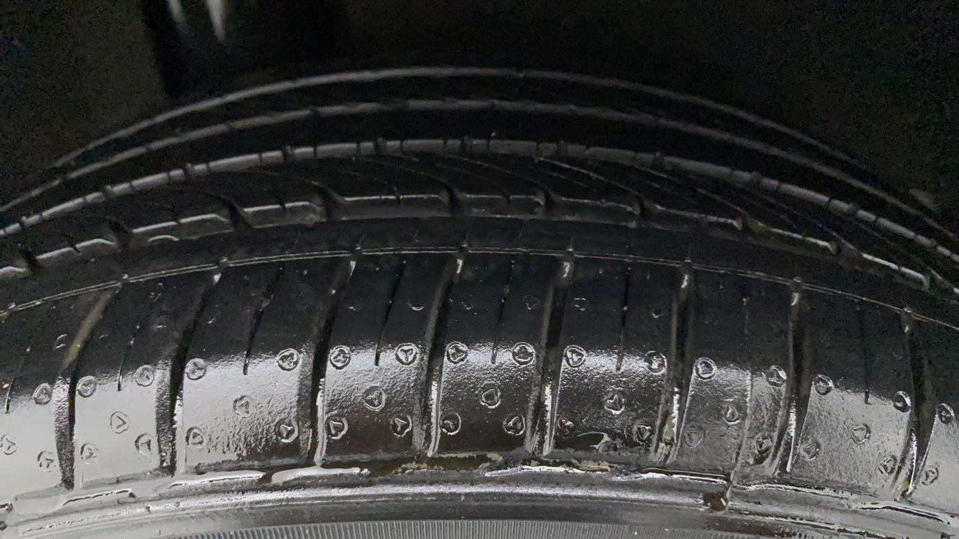 2020 Maruti Baleno ZETA PETROL 1.2, Petrol, Manual, 41,936 km, Right Rear Tyre Tread