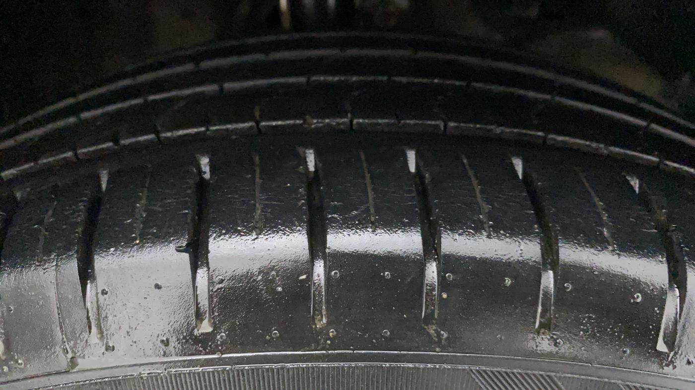2020 Maruti Baleno ZETA PETROL 1.2, Petrol, Manual, 41,936 km, Right Front Tyre Tread