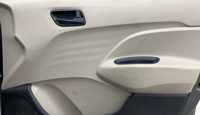 2020 Hyundai NEW SANTRO ERA EXECUTIVE, Petrol, Manual, 44,040 km, Driver Side Door Panels Control