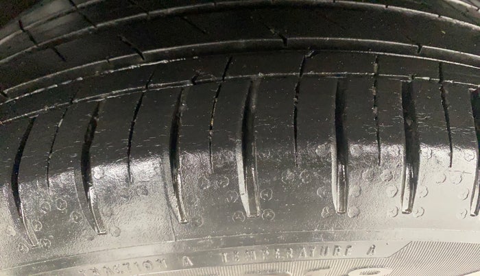 2021 MG HECTOR SHARP HYBRID 1.5 PETROL, Petrol, Manual, 32,926 km, Left Rear Tyre Tread