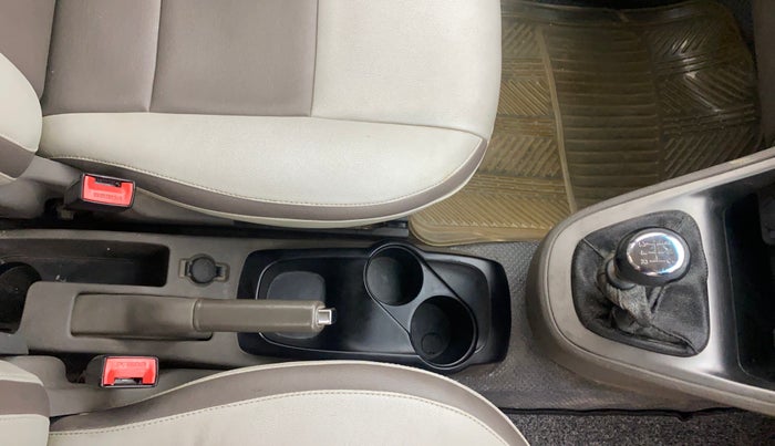 2013 Hyundai i10 ASTA 1.2, Petrol, Manual, 46,832 km, Gear Lever